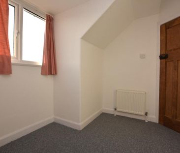 3 bedroom semi-detached house to rent - Photo 4