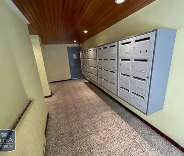 Location Appartement 1 pièce 38m² ST ETIENNE 42000 - Photo 4