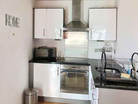 1 bedroom flat to rent - Photo 4