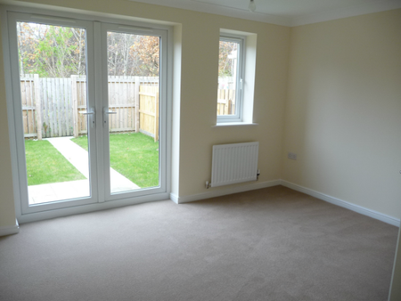 2 bedroom terraced house to rent - Photo 2