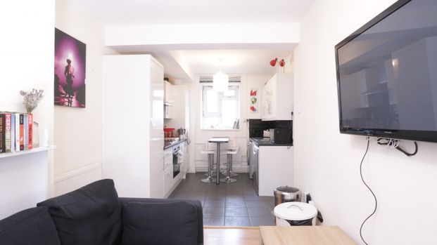 Shillingford House – Room 4 - Photo 1