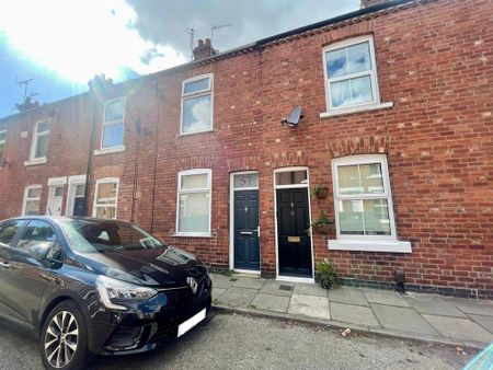 2 bedroom terraced house to rent - Photo 3