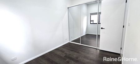 BEAUTIFUL GRANNY FLAT IN CAMPBELLTOWN FOR LEASE! - Photo 4