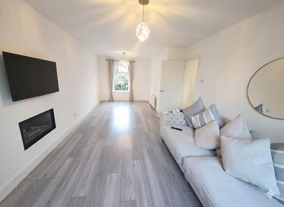 20 Kensington Gate, Kensington Road, Belfast, BT5 6PF - Photo 1