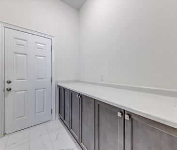 For Lease - 14 Hitching Post N/A Unit# Main, Georgina, Ontario - Photo 4