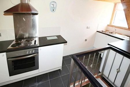 2 bedroom flat to rent - Photo 4