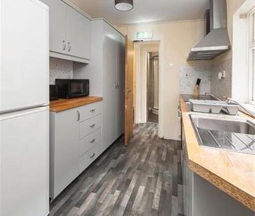 Room 7, 96 Cromwell Road, Belfast, BT7 1JY - Photo 1