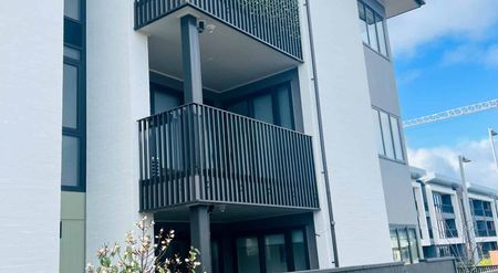 Beautiful Apartment - Photo 2