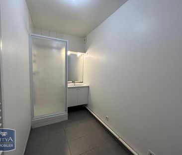 Location Appartement 2 pièces 51m² TRELAZE 49800 - Photo 1