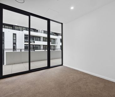 Brand new, unrivalled location & lifestyle! - Photo 4