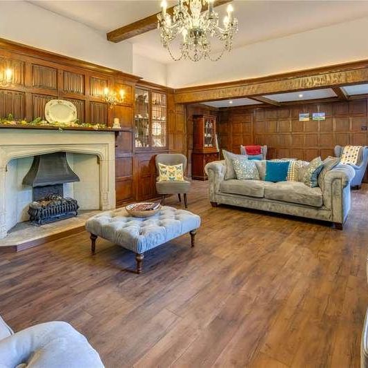 Priory House, Clamp Hill, Stanmore, HA7 - Photo 1