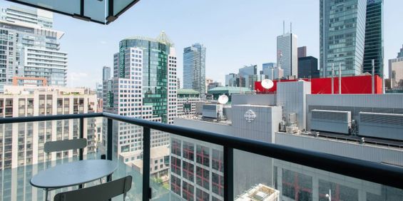 Luxury 1BR Condo - King Bed - Stunning City Views! - Can be rented from November 1, 2023 to March 1, 2024 - Photo 3