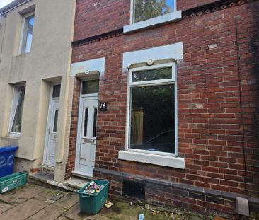 2 bedroom terraced house to rent - Photo 4