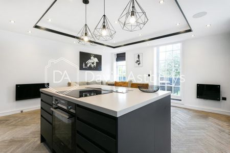 3 bedroom flat to rent - Photo 4