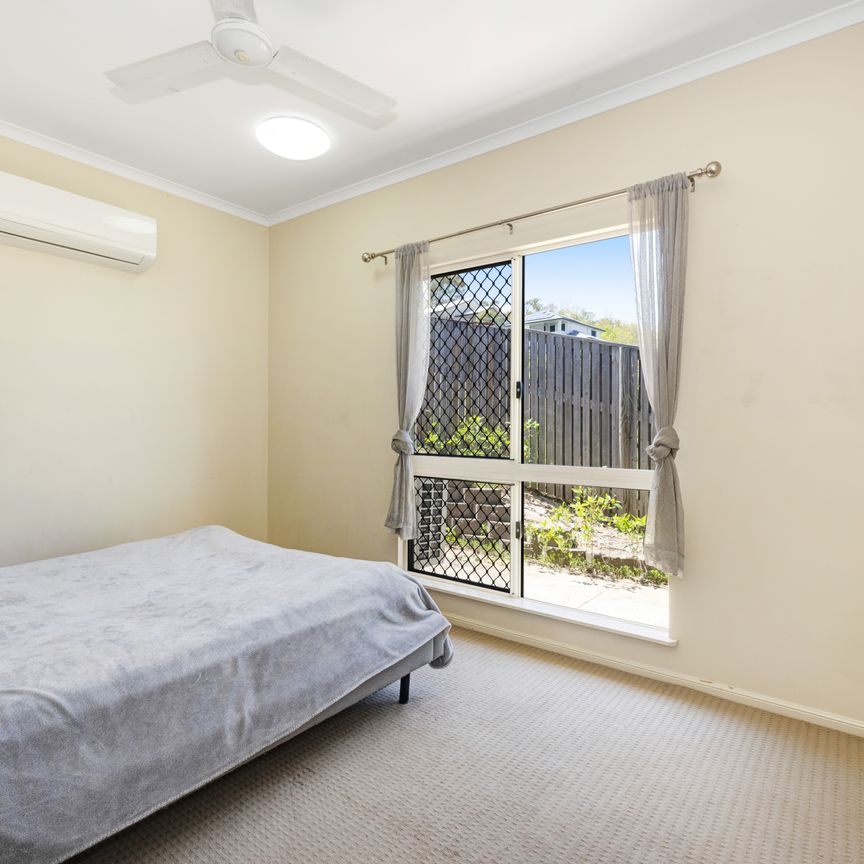 SHARE HOUSE/4 Jindalee Crescent - Photo 1