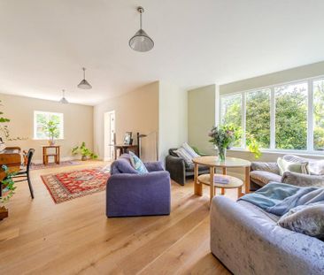 6 bedroom detached house to rent - Photo 1