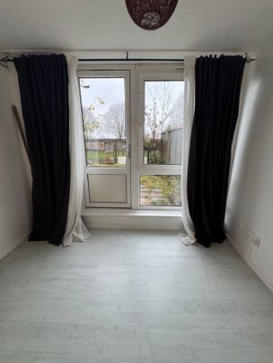 1 Bed Flat, Rodney Close, B16 - Photo 1