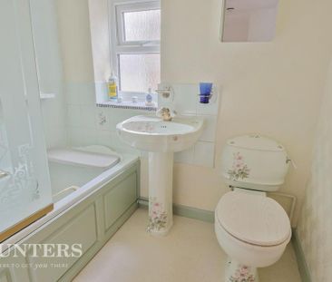 3 bedroom terraced house to rent - Photo 5