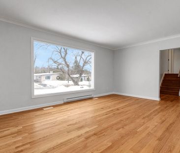 For Lease - 2413 Ryan Drive Unit# A, Parkway Park - Queensway Terra... - Photo 1