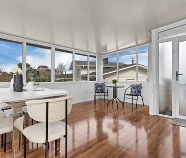 3 Bedrooms, Sunnynook - Photo 3