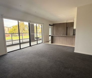 105 Lilliana Boulevard, Carrum Downs VIC - Photo 2