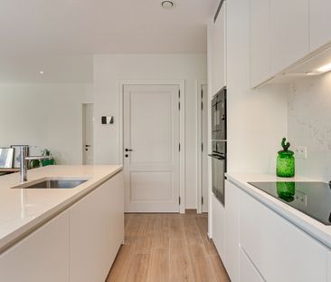 Modern gelijkvloers appartement met 2 slaapkamers - Photo 4