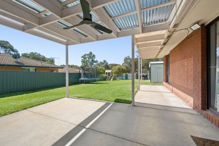 13 McMahon Place, West Wodonga - Photo 5