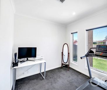 Open The Door to Effortless Elegance - Photo 4