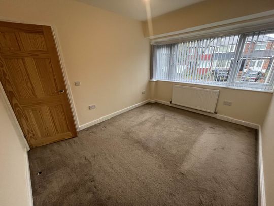 Price £1,395 pcm - Available Now - Unfurnished - Photo 1