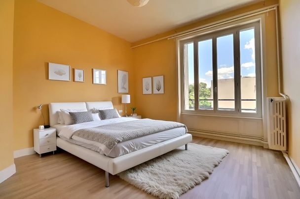 Location Appartement 4 pièces 108m² CHAMALIERES 63400 - Photo 1