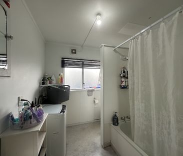 Affordable 2 bedroom unit in Onehunga - Photo 5