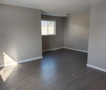 357 Toronto St, Regina - Photo 1