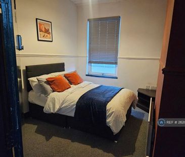 1 bedroom in a house share to rent - Photo 4