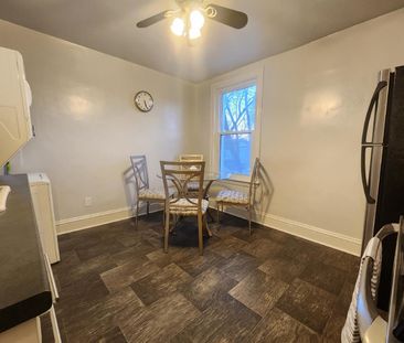 644 Churchill Avenue North - Photo 2