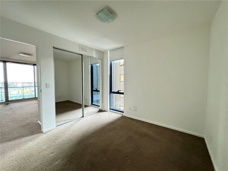1607/241 City Road - Photo 3