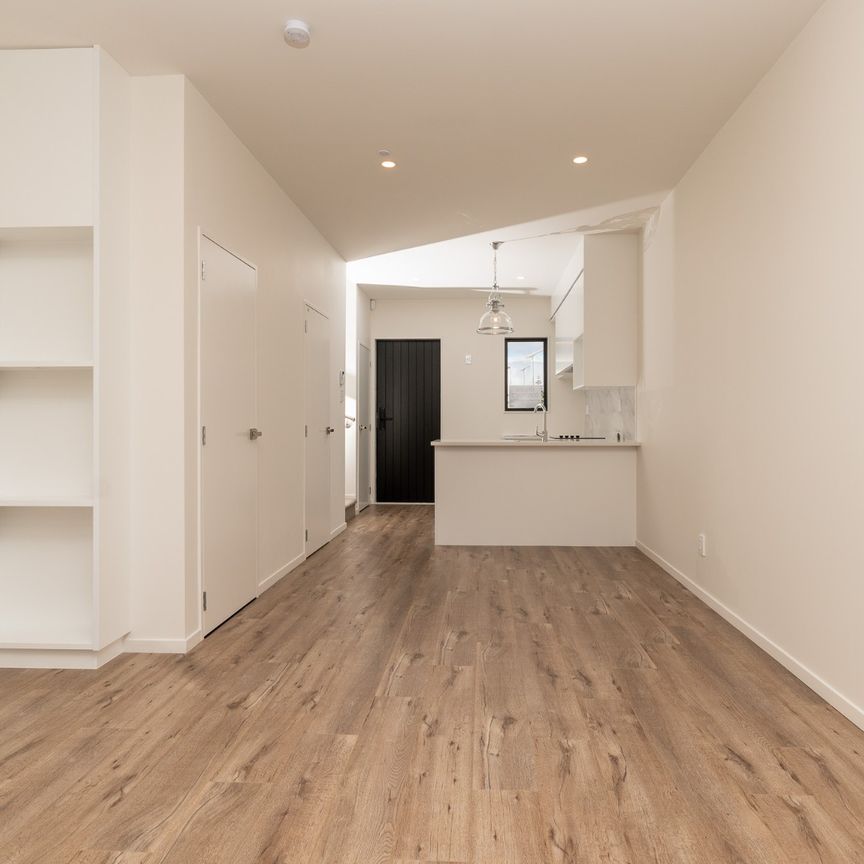 Modern Townhouse - Photo 1