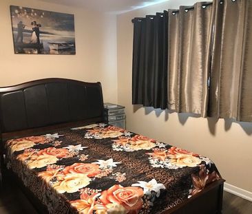 For Lease - 46 Autumn Boulevard, Brampton, Ontario - Photo 5