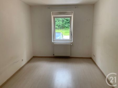 Location Appartement 2 pièces 47m² CREUTZWALD 57150 - Photo 2