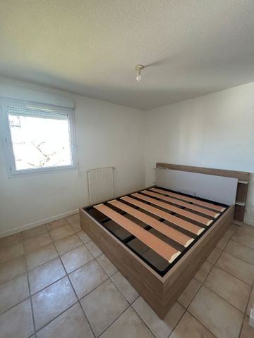Location Appartement 3 pièces 59m² - Photo 3