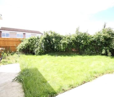 Humber Way, Slough - Photo 5