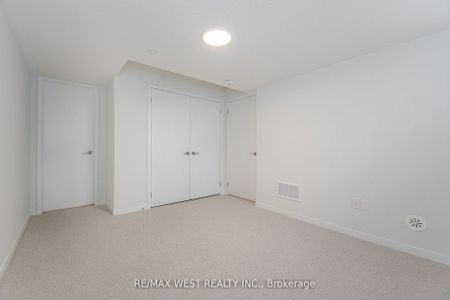 For Lease - 141 Honeycrisp Crescent Unit# 195, Vaughan, Ontario - Photo 3