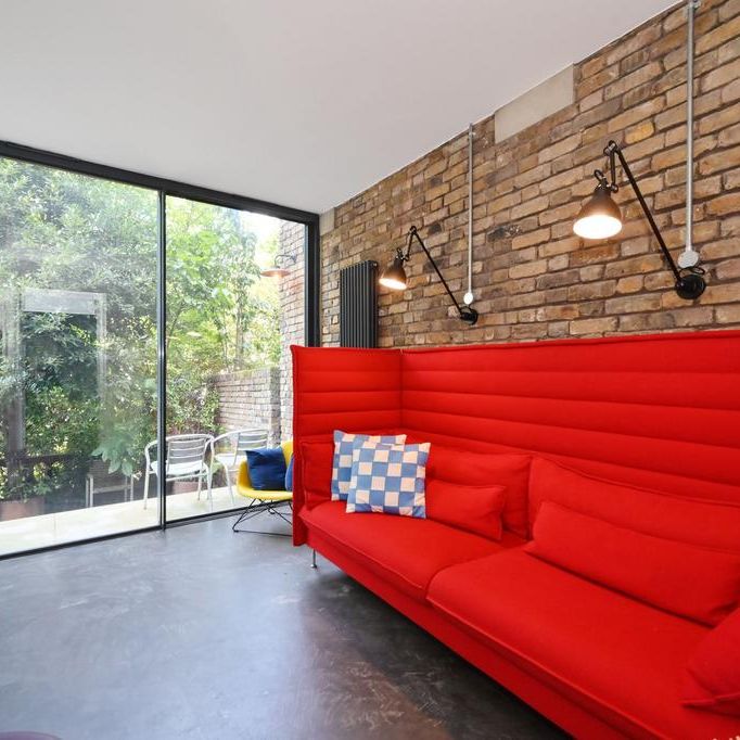 3 bedroom apartment to rent - Photo 1