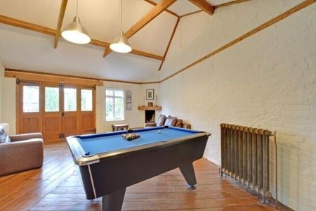 3 bedroom detached house to rent - Photo 2