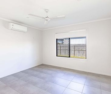 4 Epping Way, Mount Low - Photo 2