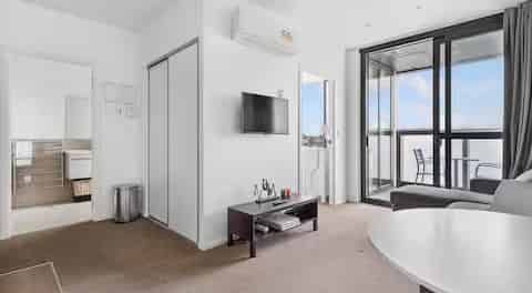 1 bedroom apartment in Manukau! - Photo 1
