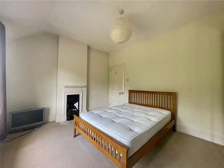 Holwell Lane, Essendon - Photo 3