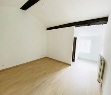 Location Appartement 3 pièces 93m² MACON 71000 - Photo 2