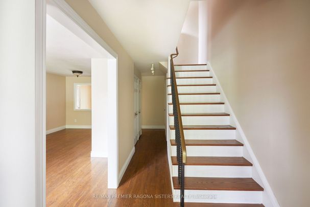 For Lease - 39 Daphne Crescent, Barrie, Ontario - Photo 1