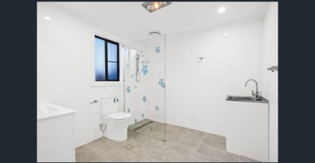 Two bedroom unit at a convenient location - Photo 2