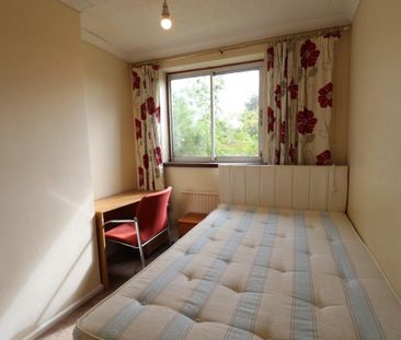 5 BED Bungalow To rent - Photo 4